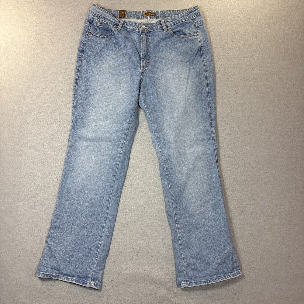 Aura from the women at Wrangler‎ 16R/Average Stretch